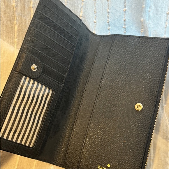 Kate Spade Morgan Continental Wristlet - Picture 2 of 2